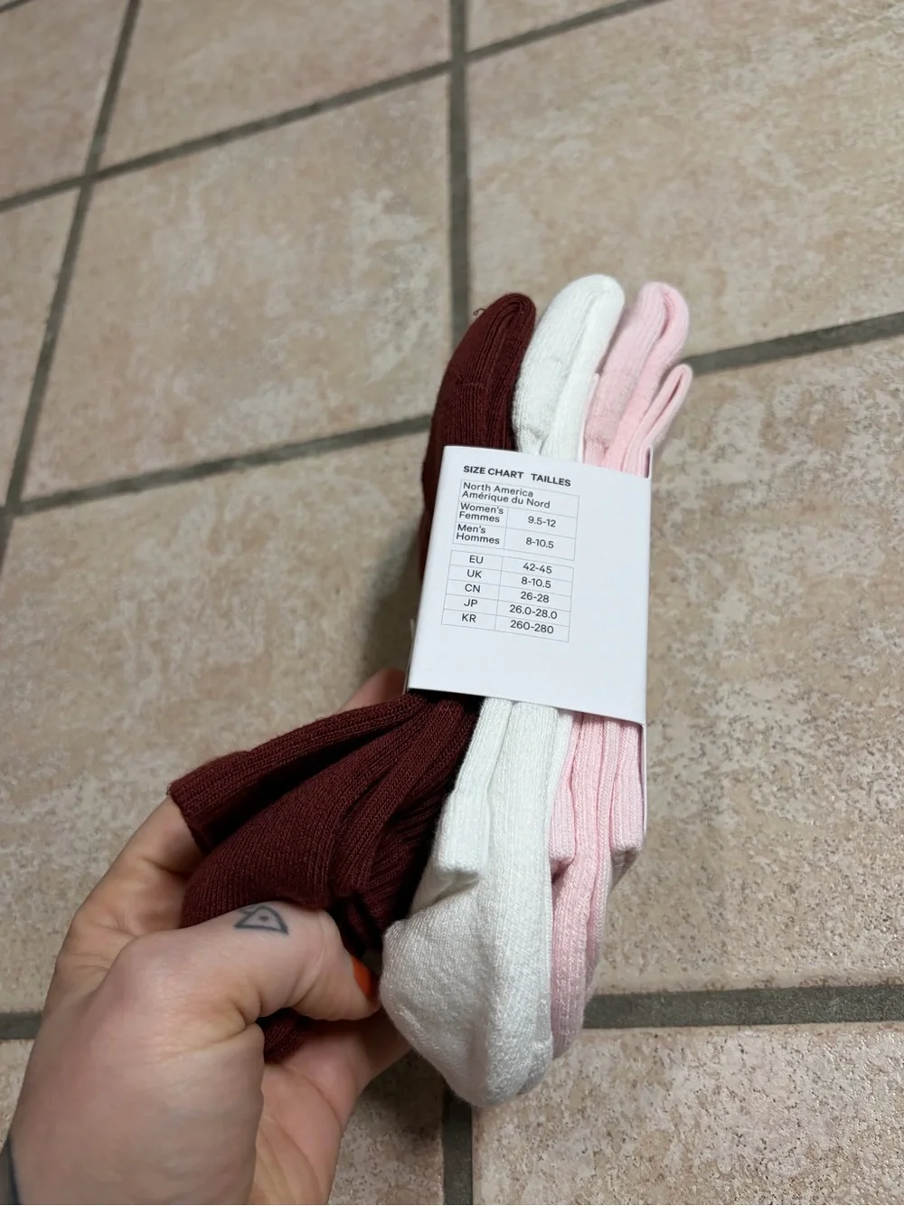 NWT Lululemon Daily Essential Socks *3 Pack Quarter Length Rockwood/White/Pink L